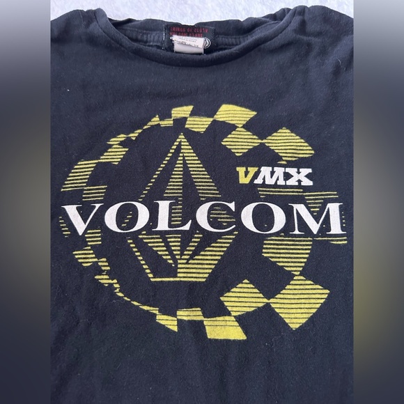 Boy’s Volcom Long Sleeve - Picture 2 of 6